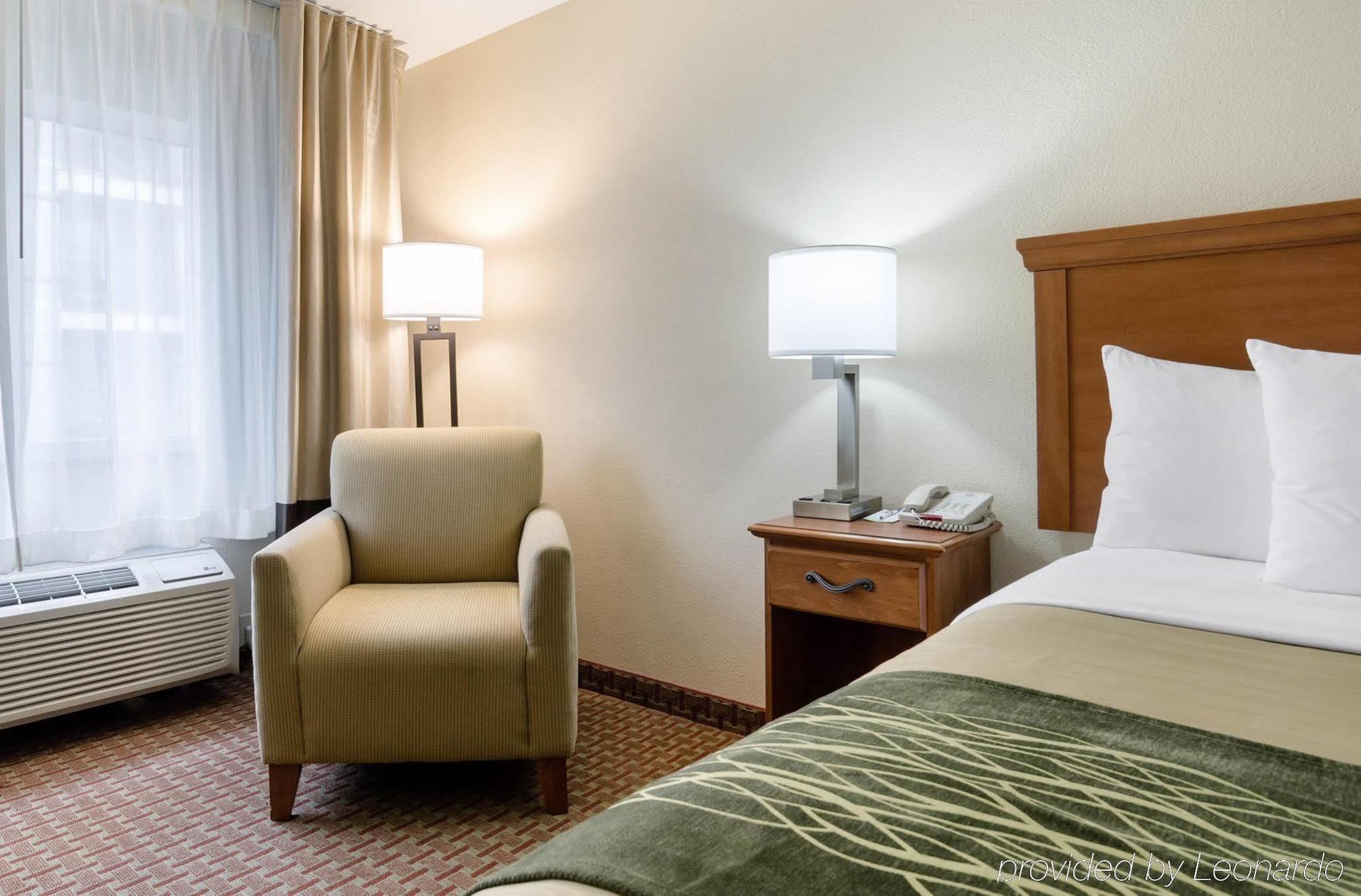 מלון Super 8 By Wyndham Great Bend מראה חיצוני תמונה
